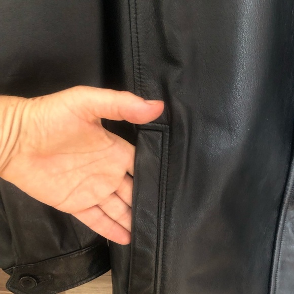 Danier Men's Black Leather Jacket Small - Picture 5 of 12